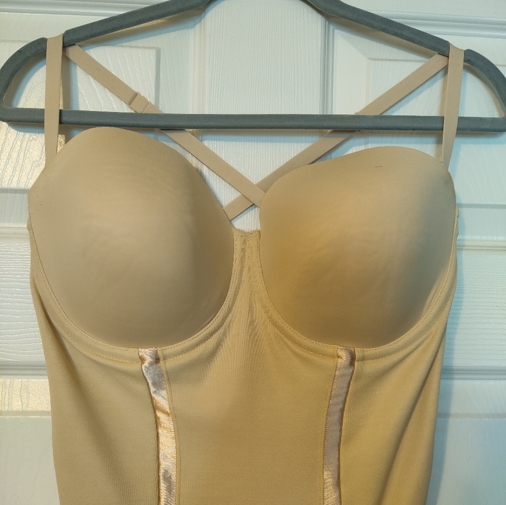 Shapewear Bodysuit - Removable/Convertible Straps - Size 38D - Picture 4 of 12